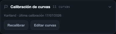 Panel Calibración de curvas cerrado, mostrando la cantidad de curvas, el circuito y la fecha de última calibración, con los botones Recalibrar y Editar curvas